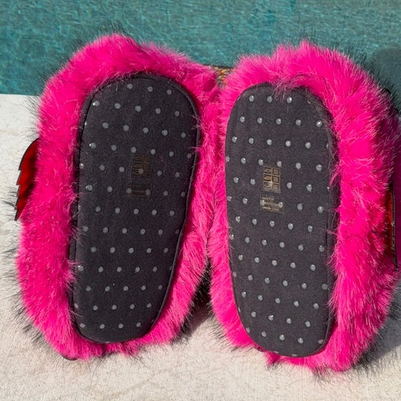 Kurt Geiger Eagle Fluff Slippers New In Box Size 8-9 - Picture 9 of 12